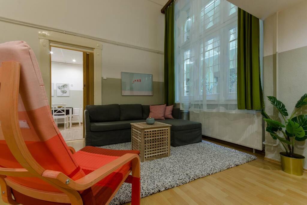 De Lux Studio Apartment In Historical Quarters — Photos 2